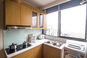 Canary Hotel & Apartment