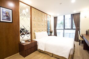 Canary Hotel & Apartment