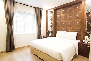 Canary Hotel & Apartment