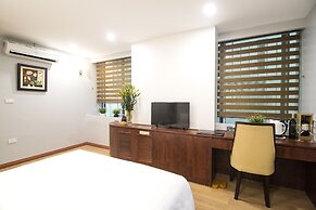 Canary Hotel & Apartment