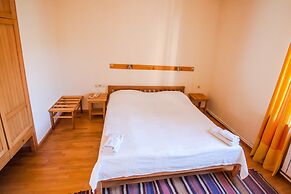 Hotel Mirhav