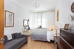 City of Rivers on Griboedova 33