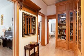 City of Rivers on Griboedova 33