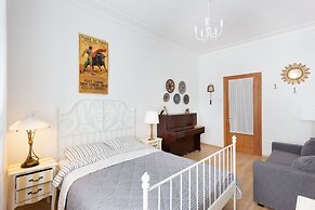 City of Rivers on Griboedova 33