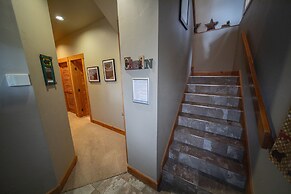 Cabin in the Pines 4