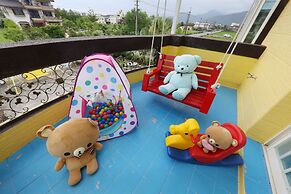 An Ti Li Ya Homestay