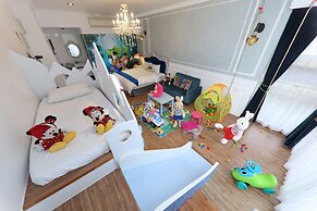 An Ti Li Ya Homestay