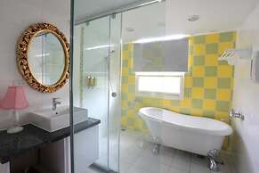 An Ti Li Ya Homestay