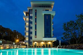 LAVICON Hotel Collection