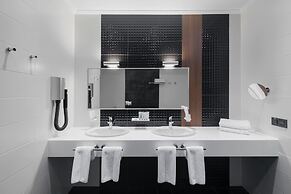 LAVICON Hotel Collection