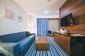 LAVICON Hotel Collection