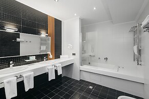 LAVICON Hotel Collection