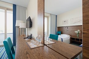 LAVICON Hotel Collection