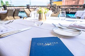 Europa-Park Freizeitpark & Erlebnis-Resort, Hotel Krønasår