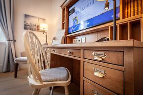 Europa-Park Freizeitpark & Erlebnis-Resort, Hotel Krønasår