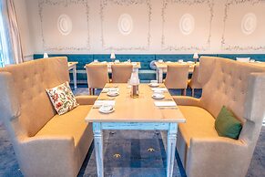 Europa-Park Freizeitpark & Erlebnis-Resort, Hotel Krønasår