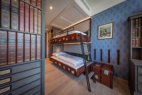 Europa-Park Freizeitpark & Erlebnis-Resort, Hotel Krønasår