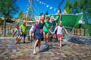 Europa-Park Freizeitpark & Erlebnis-Resort, Hotel Krønasår