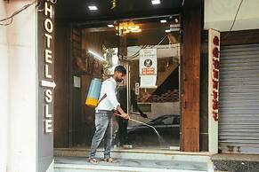 Hotel SLE Residency