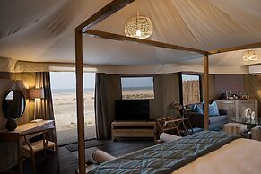 Kingfisher Retreat by Sharjah Collection