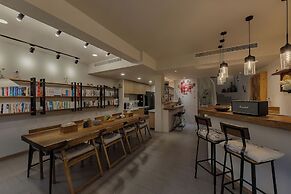 Hangzhou West Lake Yueshang Yunshe Boutique Homestay