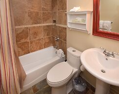 Vail 21 #306 2 Bedroom Condo by Redawning