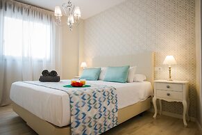 Holidays2Malaga Suites Apartments