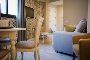 Holidays2Malaga Suites Apartments