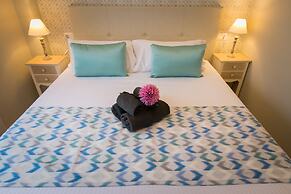 Holidays2Malaga Suites Apartments