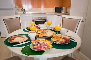 Holidays2Malaga Suites Apartments