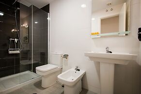 Holidays2Malaga Suites Apartments