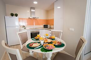 Holidays2Malaga Suites Apartments