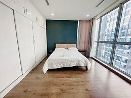 Luxury Apartment in Vinhomes