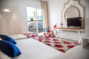 Palmyra Holiday Resort & Spa