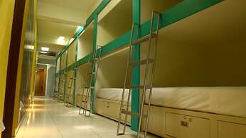 Hostel Tropico 20º OceanFront