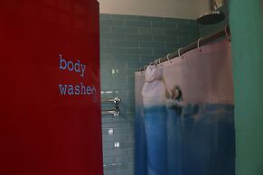 Hostel Tropico 20º OceanFront