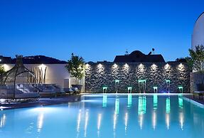 Amara Suites Santorini