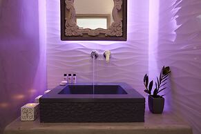 Amara Suites Santorini