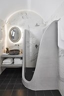 Amara Suites Santorini