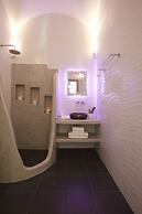 Amara Suites Santorini