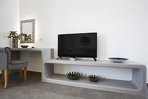 Amara Suites Santorini