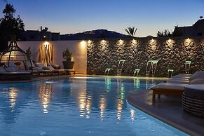 Amara Suites Santorini