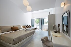 Amara Suites Santorini