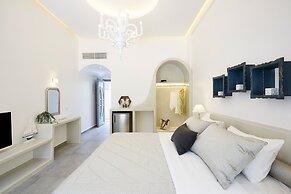 Amara Suites Santorini