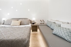 Amara Suites Santorini