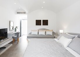 Amara Suites Santorini
