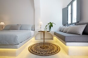 Amara Suites Santorini