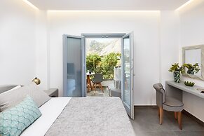 Amara Suites Santorini