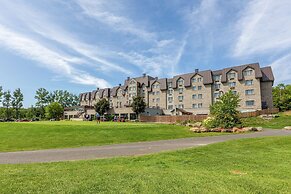 DoubleTree by Hilton Quebec Resort