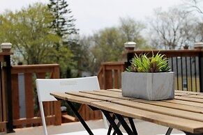 WOW Luxury Suites - Halifax Downtown